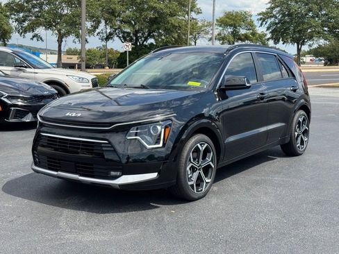 New 2025 Kia Niro EX Touring image 6