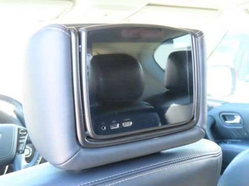 Used 2023 Nissan Armada Platinum w/ Cargo Package image 14