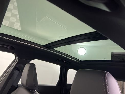 Used 2025 BMW X1 xDrive28i w/ Convenience Package image 24