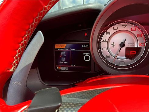 Used 2022 Ferrari F8 Tributo RWD image 12