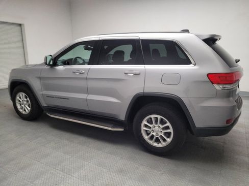 Used 2018 Jeep Grand Cherokee Laredo image 3