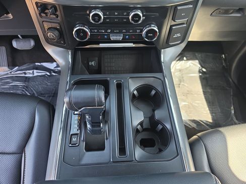 Used 2022 Ford F150 Lariat AWD/4WD image 13