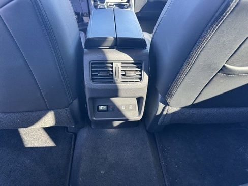 Used 2024 Nissan Rogue SL w/ SL Premium Package image 27