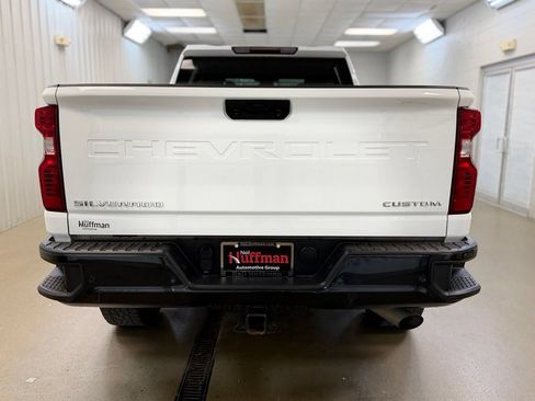 Used 2024 Chevrolet Silverado 2500 Custom w/ Custom Value Package AWD/4WD image 9