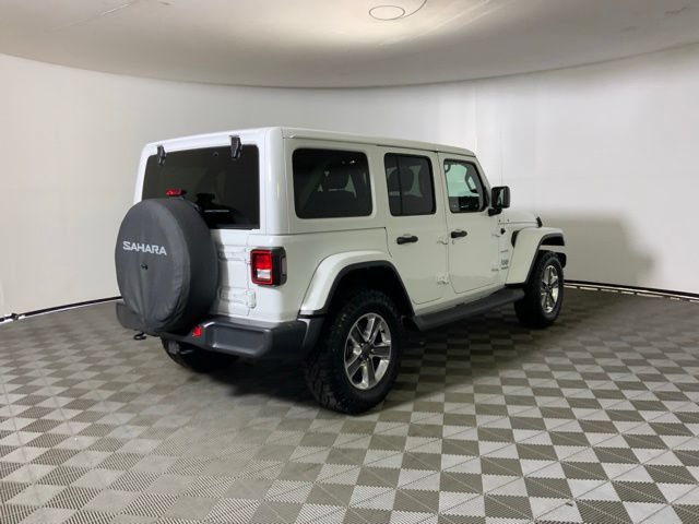 Used 2019 Jeep Wrangler Unlimited Sahara w/ Cold Weather Group AWD/4WD image 5