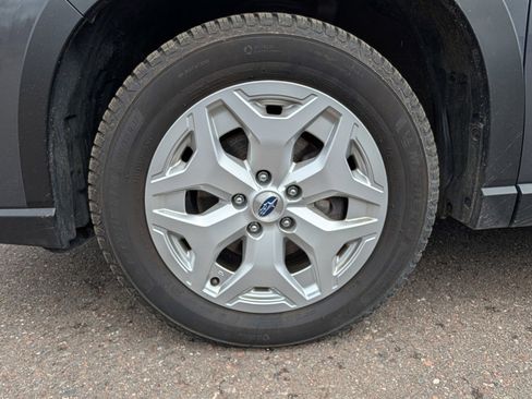 Used 2023 Subaru Forester AWD/4WD image 15