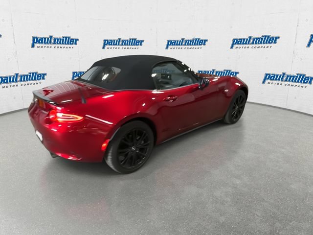 Used 2025 MAZDA MX-5 Miata Club w/ Weather Package RWD image 11