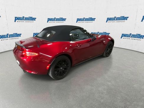 Certified 2025 MAZDA MX-5 Miata Club w/ Weather Package RWD image 11