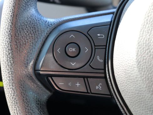 Used 2022 Toyota Corolla LE image 16