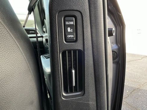 Certified 2024 Honda Odyssey EX-L image 39