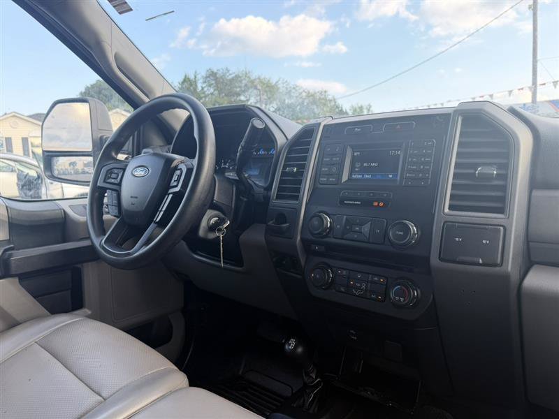 Used 2017 Ford F250 XL w/ Power Equipment Group AWD/4WD image 26