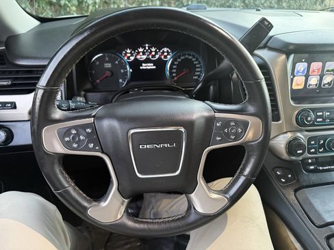 Used 2017 GMC Yukon Denali image 23
