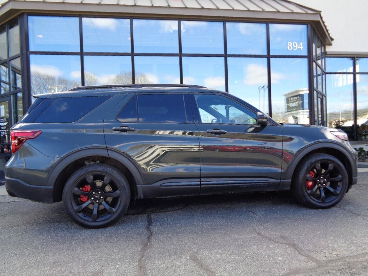 Used 2024 Ford Explorer ST w/ Equipment Group 401A AWD/4WD image 4