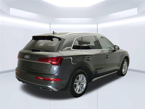 Certified 2023 Audi Q5 2.0T Premium w/ Convenience Package AWD/4WD image 9