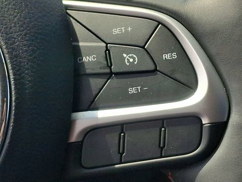 Used 2018 Jeep Compass Trailhawk w/ Navigation Group AWD/4WD image 22