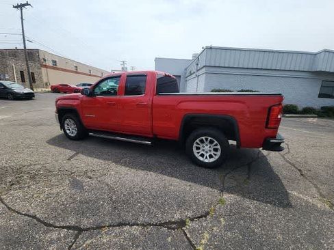 Used 2018 GMC Sierra 1500 SLE w/ SLE Value Package AWD/4WD image 25