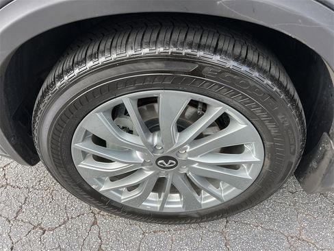 Certified 2025 INFINITI QX50 Luxe image 9
