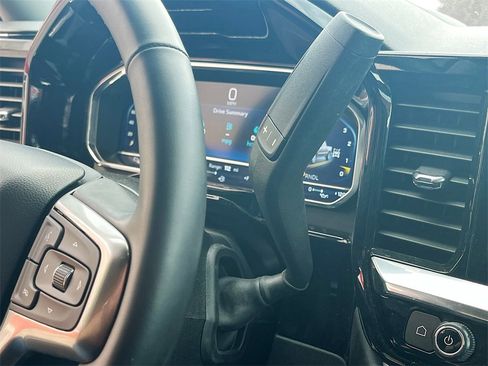 Used 2024 Chevrolet Silverado 1500 RST w/ Z71 Off-Road Package image 17