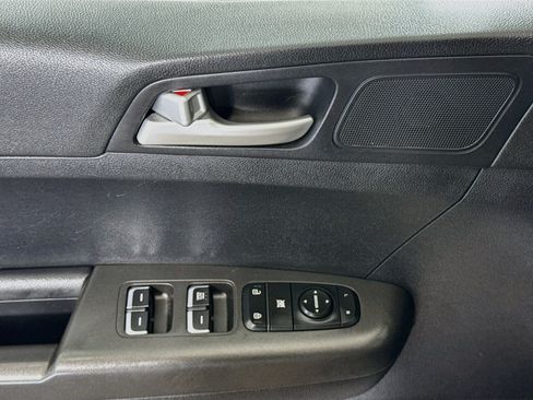Used 2019 Kia Sportage LX AWD/4WD image 23