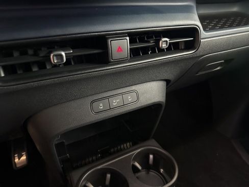 New 2025 Volkswagen ID. Buzz Pro S image 16