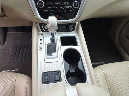 Used 2018 Nissan Murano SL FWD image 18