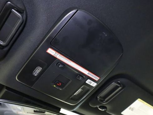 Used 2025 Toyota Camry SE FWD image 27