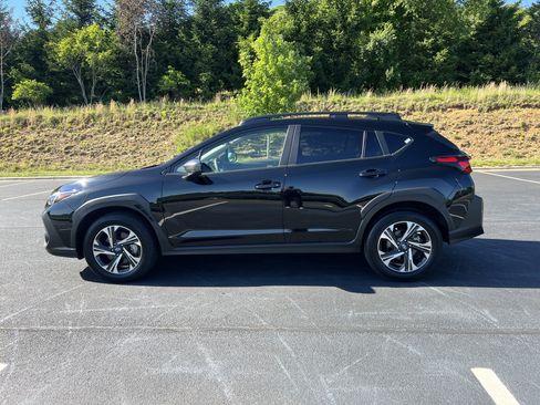 Used 2024 Subaru Crosstrek 2.0i Premium AWD/4WD image 7