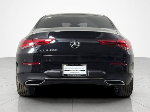 Used 2023 Mercedes-Benz CLA 250 image 4
