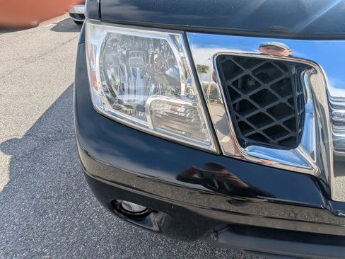 Used 2019 Nissan Frontier SV w/ Value Truck Package image 10