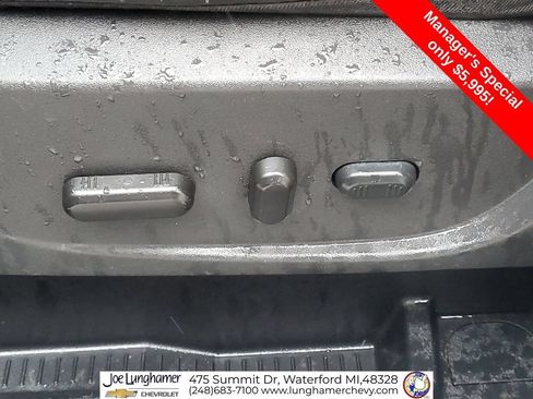 Used 2017 Ford Escape SE w/ SE Sport Appearance Package AWD/4WD image 34