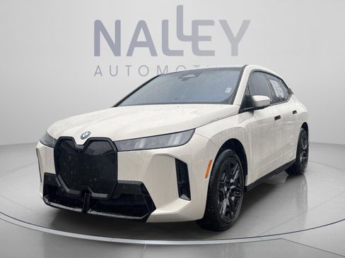 Used 2026 BMW iX xDrive60 w/ M Sport Package AWD/4WD image 1