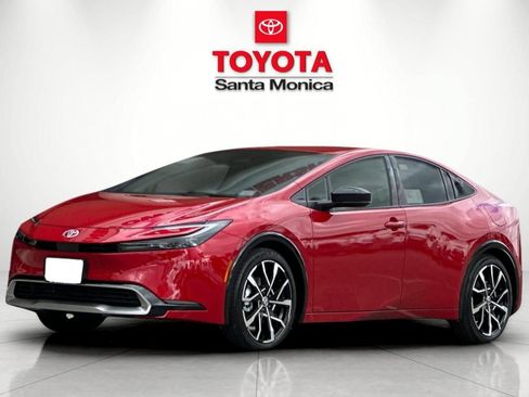New 2026 Toyota Prius Plug-In Hybrid FWD image 6