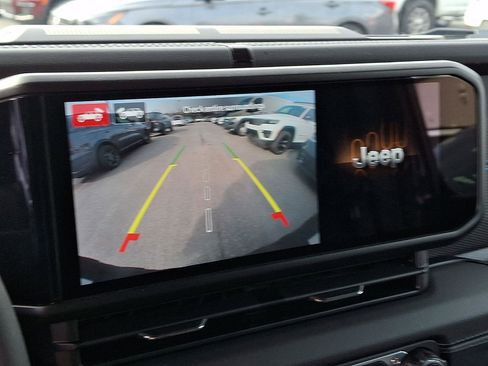 Used 2024 Jeep Wrangler Unlimited Rubicon 4xe w/ Technology Group image 19