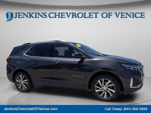 Used 2022 Chevrolet Equinox Premier FWD image 2
