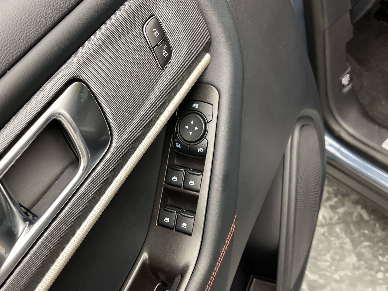 New 2027 Ford Explorer ST-Line AWD/4WD image 11