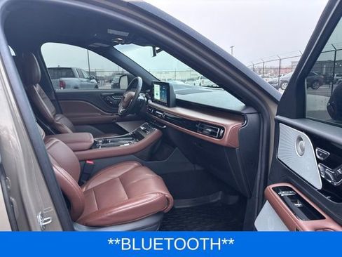 Certified 2025 Lincoln Aviator Reserve w/ Equipment Group 201A AWD/4WD image 11