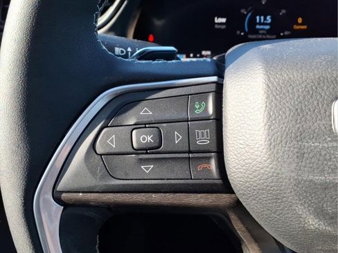 New 2026 Jeep Grand Cherokee Altitude image 16