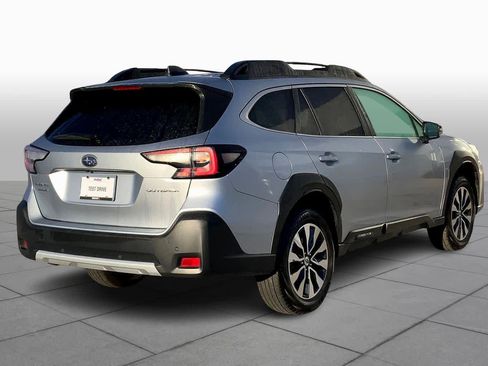 Used 2024 Subaru Outback Limited image 12