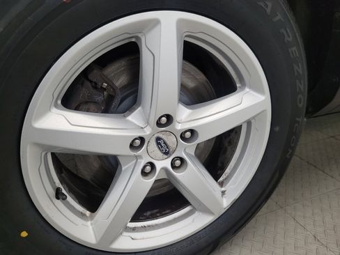 Used 2017 Ford Explorer XLT w/ Equipment Group 202A image 30