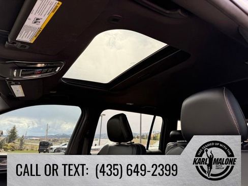 Used 2023 Jeep Grand Cherokee L Laredo AWD/4WD image 23