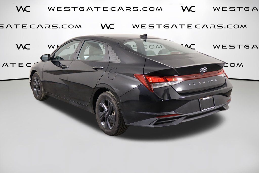 Used 2023 Hyundai Elantra SEL w/ Cargo Package FWD image 41
