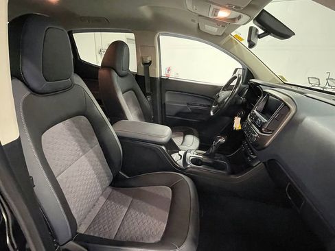 Used 2022 Chevrolet Colorado Z71 image 28