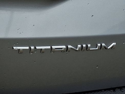 Used 2022 Ford Escape Titanium w/ Titanium Elite Package image 32