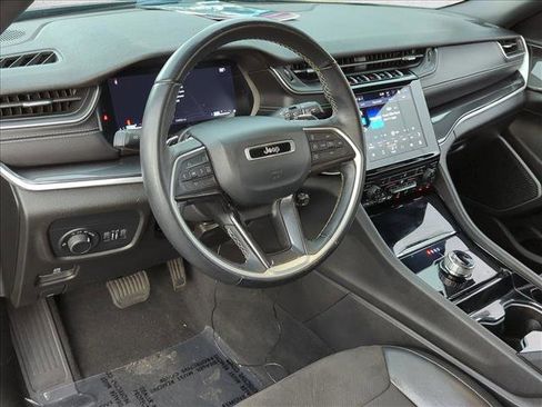 Used 2022 Jeep Grand Cherokee L Laredo AWD/4WD image 10