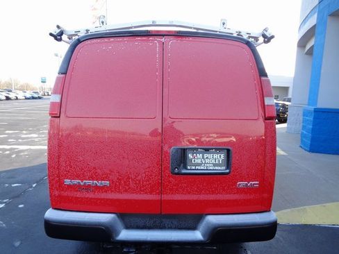 Used 2017 GMC Savana 2500 image 4