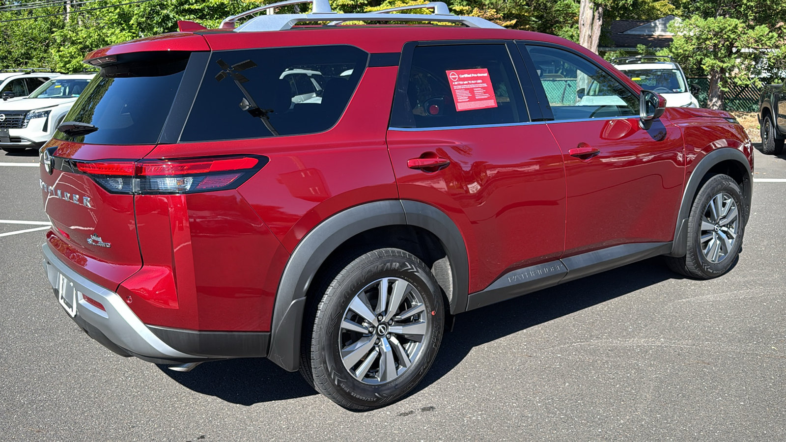 Certified 2024 Nissan Pathfinder SL AWD/4WD image 27