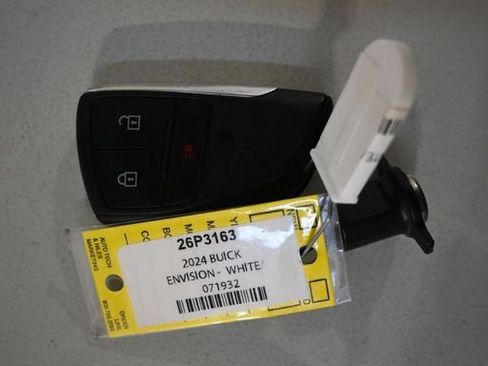 Used 2024 Buick Envision Preferred AWD/4WD image 9