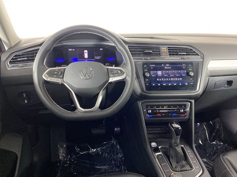 Used 2022 Volkswagen Tiguan SE image 20