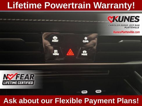 Used 2025 Volkswagen Atlas Cross Sport SE image 26