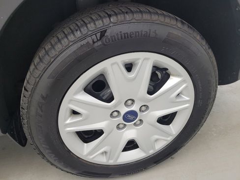 Used 2016 Ford Escape S FWD image 31